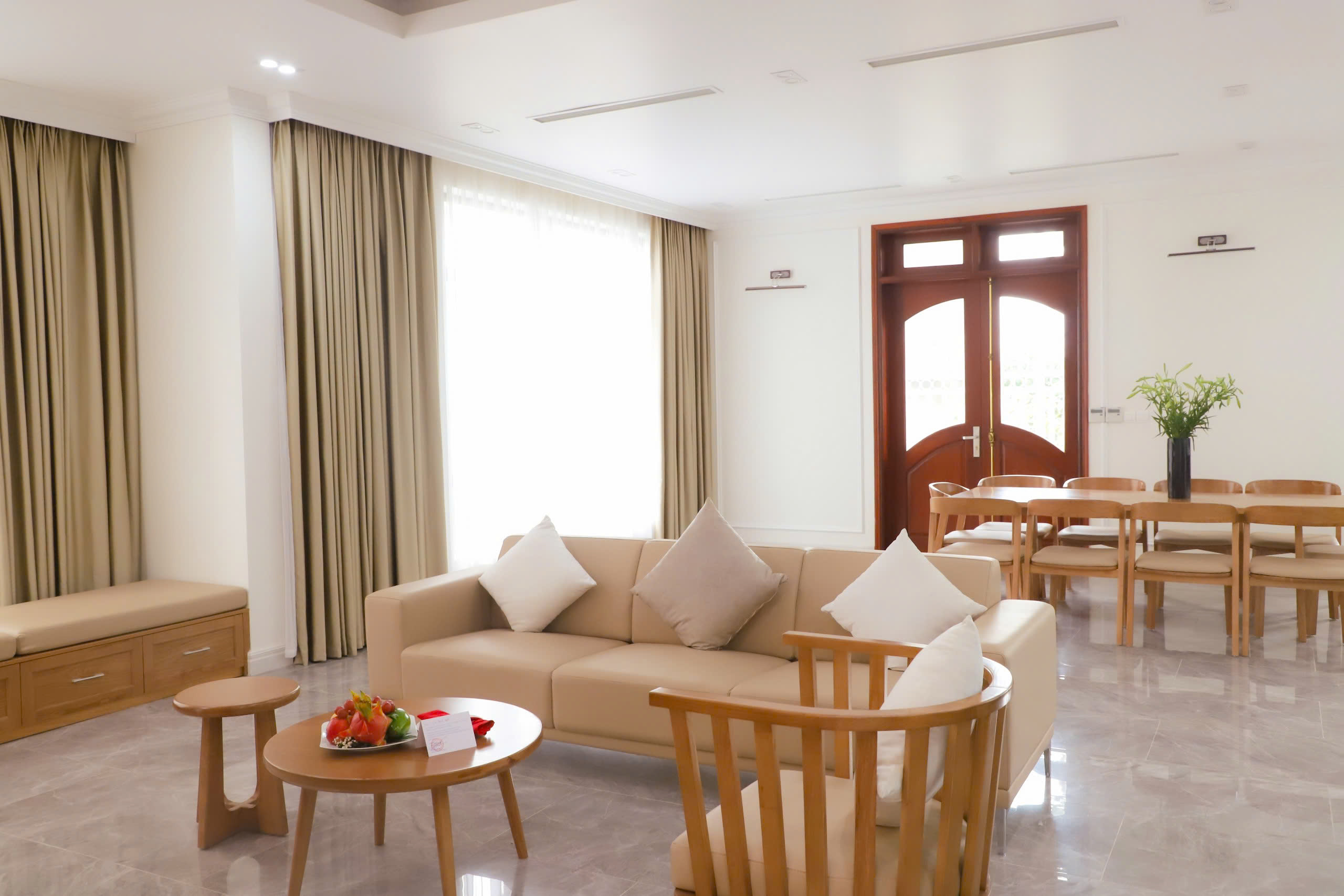 Bán biệt thự đợn lập căn góc Villa Beverly Hills Hạ Long