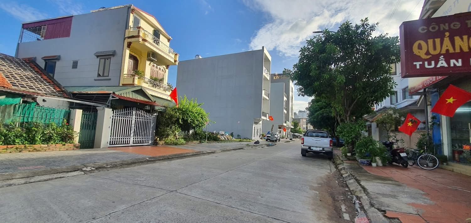 BÁN ĐẤT KHU XEN KẸP BÃI CHÁY - QUẢNG NINH